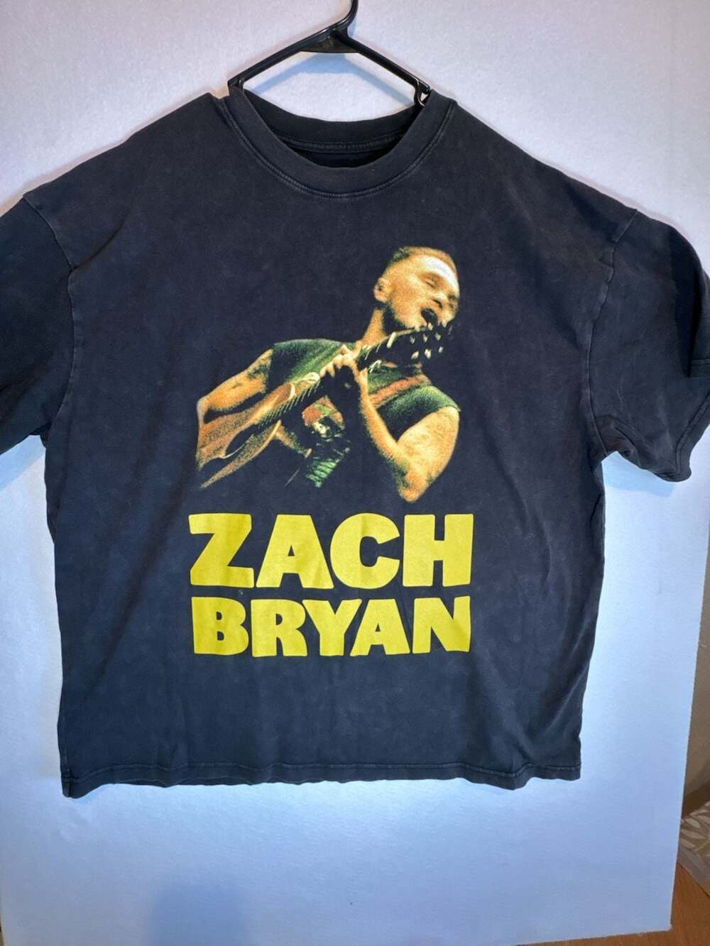 Zach Bryan Quittin Time Tour Guitar Concert Graphic Tee  XL